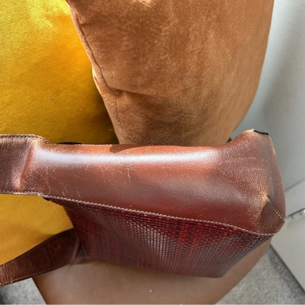 Bally Woven Leather Shoulder Handbag Rich Brown Late 90s/Early 2000s